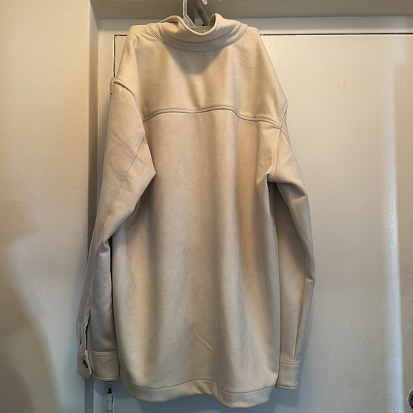 Beautiful Vegan Suede Jacket - Picture 8 of 11